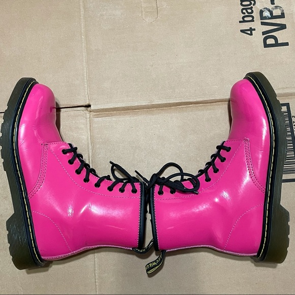 Dr. Martens Boots Delaney Hot Pink size 5 - Picture 4 of 11